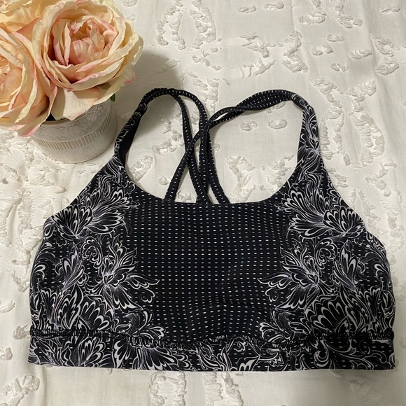 lululemon athletica Other - Lululemon Energy Bra in Infinity Energy Bra Alpine White Black